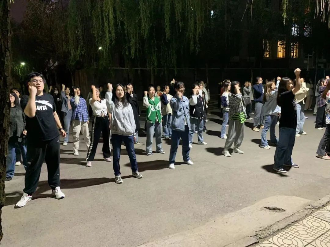 桃子汉化网站活动入口在第十七届科技文
