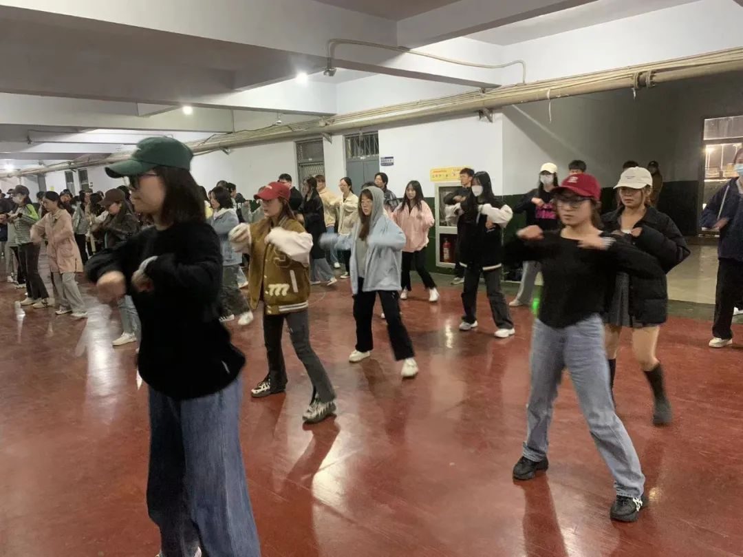桃子汉化网站活动入口