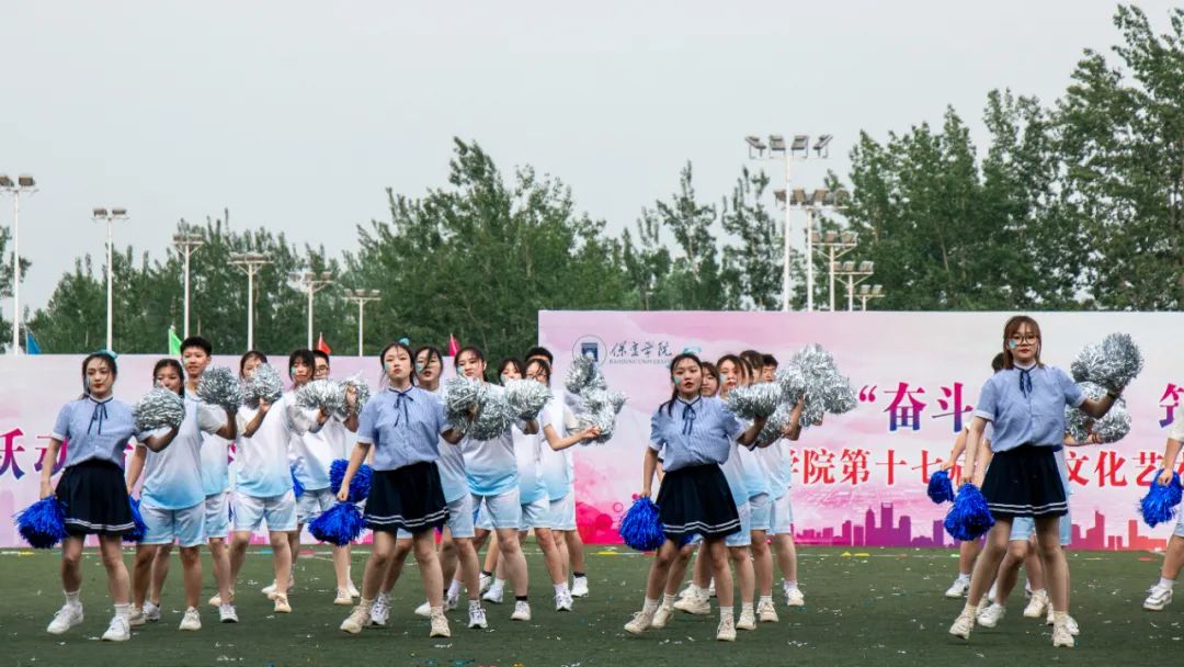 让桃子汉化网站活动入口在快乐中成长